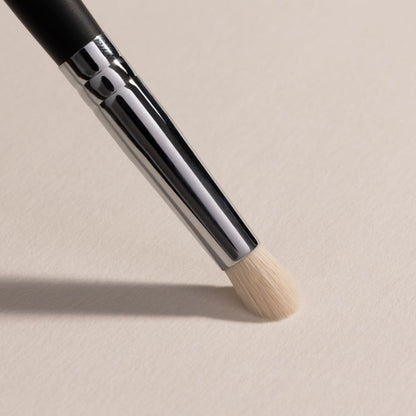 Crease Smudging Brush